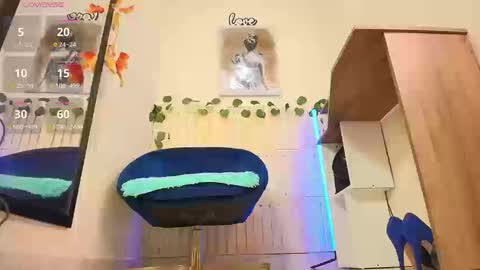 Georgina Martinez online show from September 2025 01:56:02 PM