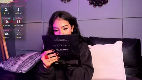 Snapshot of giovanna_oliveira chatting on December 2024 08:37:02 AM Giovanna online show from December 2024 08:37:02 AM