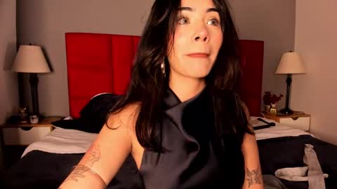 Snapshot of giovanna_oliveira chatting on September 2025 01:51:02 AM Giovanna online show from September 2025 01:51:02 AM