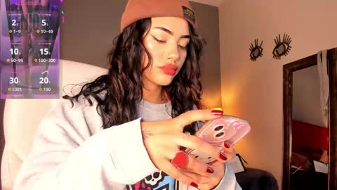 Snapshot of giovanna_oliveira chatting on October 2025 04:43:02 AM Giovanna online show from October 2025 04:43:02 AM