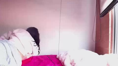 giovanna_oliveria online show from March 2026 03:39:02 PM