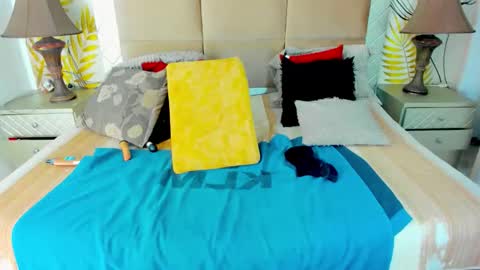 Gipsy online show from November 2025 07:47:01 PM