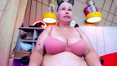 Girl Amada online show from February 2025 02:42:01 AM