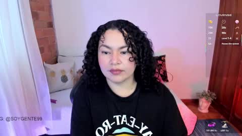 Snapshot of girl_inline chatting on March 2025 10:45:02 PM girl_inline online show from March 2025 10:45:02 PM