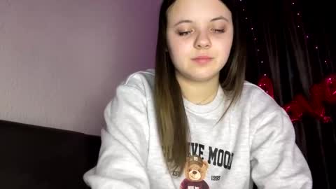 girl_shy07 online show from February 2026 03:09:02 PM