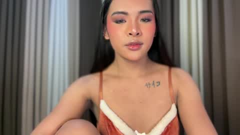 queen ronna online show from July 2026 12:51:01 AM