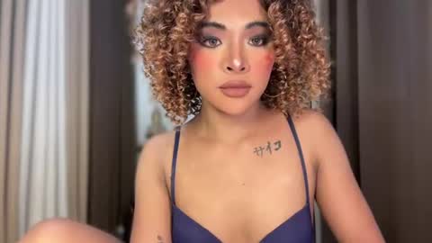 queen ronna online show from July 2026 05:18:02 PM