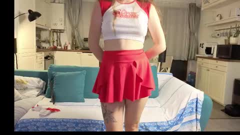 Girlfriend online show from December 2025 03:17:01 PM