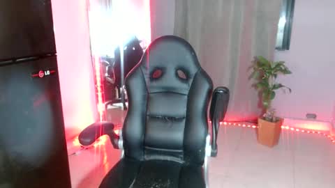 Ariana Sophia.  online show from February 2025 05:45:01 AM