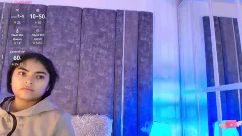     online show from December 2025 10:35:02 AM