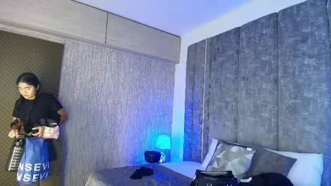 Snapshot of giselamaru chatting on May 2026 10:43:02 AM online show from May 2026 10:43:02 AM