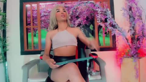 Snapshot of gisele_fox chatting on January 2025 07:44:02 PM Gisel online show from January 2025 07:44:02 PM