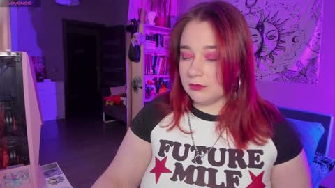 AlexaMillis online show from December 2024 08:33:01 PM