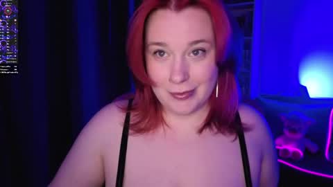 AlexaMillis online show from May 2026 09:33:01 PM