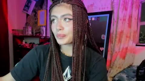 Snapshot of giulietta_mon chatting on December 2024 03:29:02 AM Giulietta online show from December 2024 03:29:02 AM