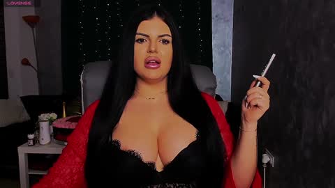 Snapshot of giulyalust chatting on January 2025 01:04:01 AM Giulia online show from January 2025 01:04:01 AM