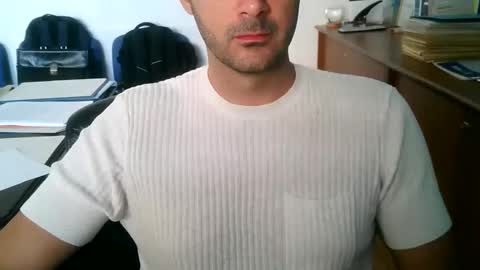 giuseppevai1 online show from September 2025 09:00:02 AM