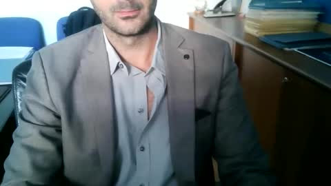 giuseppevai1 online show from October 2025 08:03:01 AM
