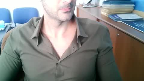 giuseppevai1 online show from November 2025 10:04:02 AM