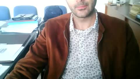 giuseppevai1 online show from April 2026 07:14:01 AM