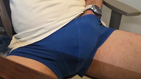 gjustaguym online show from April 2026 02:00:01 PM