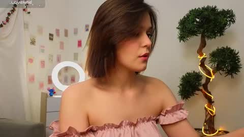 Snapshot of gladysacreman chatting on March 2025 03:01:01 AM Michelle online show from March 2025 03:01:01 AM