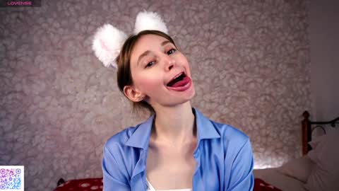 Sandra  online show from December 2024 04:08:02 PM