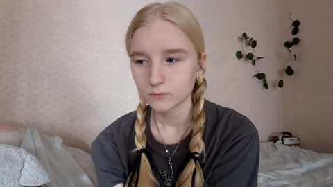 Laura online show from May 2026 05:14:02 AM
