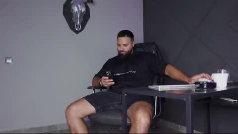 Matthew .. for short call me Matt online show from September 2025 11:48:01 PM