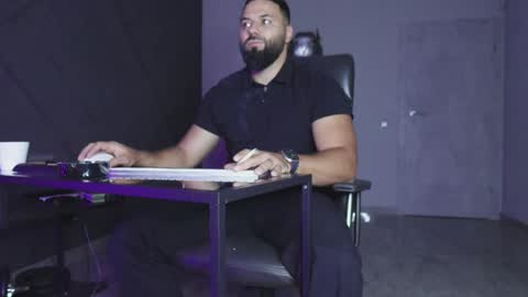 Matthew .. for short call me Matt online show from September 2025 08:47:02 PM