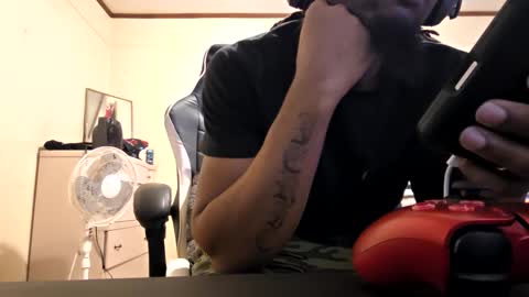glomightyj online show from April 2026 03:53:01 AM