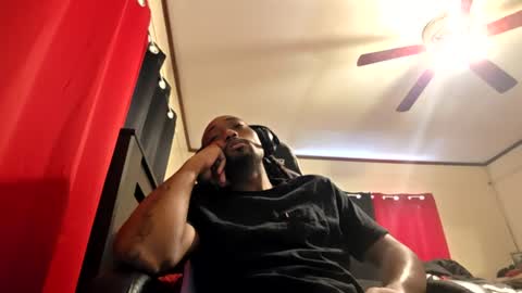 glomightyj online show from June 2026 07:35:01 PM