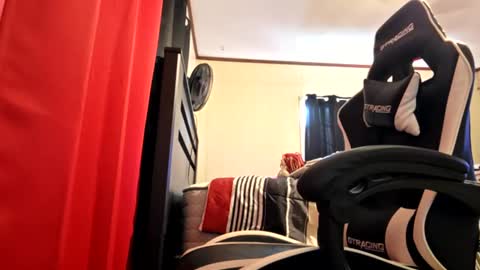 glomightyj online show from July 2026 10:02:02 PM