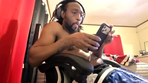 glomightyj online show from July 2026 04:52:01 AM