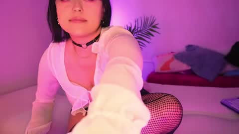 Mimi online show from April 2026 09:50:02 PM