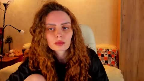 Gloria Wood online show from March 2025 06:37:01 PM