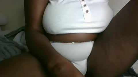 Snapshot of glorious_t chatting on November 2025 02:13:01 AM glorious_t online show from November 2025 02:13:01 AM