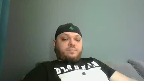 Snapshot of glusgan chatting on March 2025 11:40:01 AM Your boy online show from March 2025 11:40:01 AM