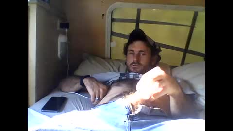 Snapshot of gman3883 chatting on December 2024 09:28:02 PM Gman online show from December 2024 09:28:02 PM