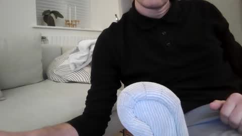 Gnusmas4you online show from December 2025 07:42:02 PM