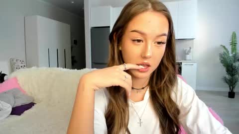 Lina online show from February 2026 08:46:02 AM