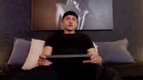 steven online show from December 2024 10:15:01 PM