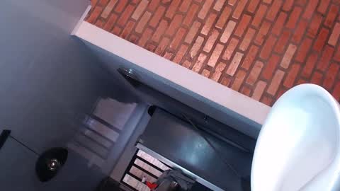 daniela online show from September 2025 08:08:01 PM