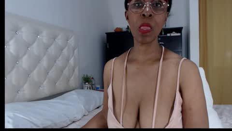 Snapshot of goddess_judy chatting on November 2025 10:14:01 PM goddess judy online show from November 2025 10:14:01 PM