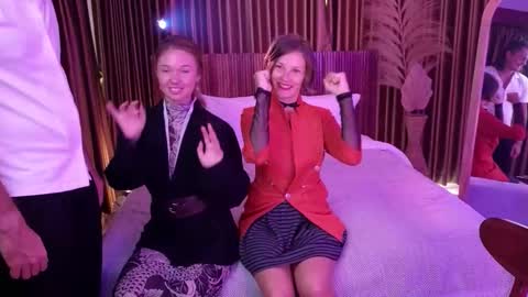   330 UTC2 girls   online show from January 2026 04:28:01 AM