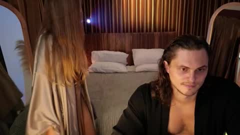   330 UTC2 girls   online show from February 2026 07:15:02 AM