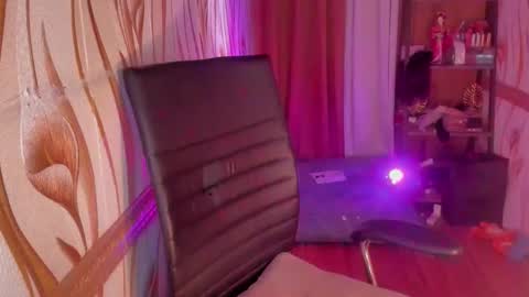 Barbie Brown online show from October 2025 06:37:01 AM