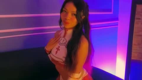 Julieta online show from October 2025 07:00:01 PM
