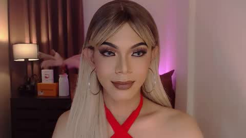 Snapshot of goddessmichaella chatting on December 2024 06:37:02 PM Michaella online show from December 2024 06:37:02 PM