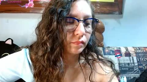  Naih Reyes online show from September 2025 08:49:02 AM